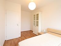 Pronájem bytu 2+kk/B/G, 59 m2 + 7 m2 balkon, ulice Pod Nouzovem, Praha – Kbely.  - Foto 2