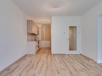 Pronájem bytu 2+kk s terasou a předzahrádkou v rezidenci Tesla Hloubětín.  - Foto 4