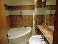 Pronájem prostorného bytu 3 + kk v Praze 2 - Vinohrady, ulice Budečská. - Foto 13