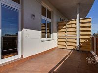 Pronájem atypického loftu 51,5 m2 s terasou na adrese Na Pokraji, Praha 9 - Prosek. - Foto 9