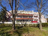 Pronájem atypického loftu 51,5 m2 s terasou na adrese Na Pokraji, Praha 9 - Prosek. - Foto 13