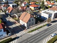 Pronájem staršího rodinného domu 4+1, pozemek 674 m2, ul. Dobšická, Praha – Horní Počernice. - Foto 25