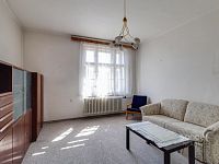 Pronájem staršího rodinného domu 4+1, ul. Dobšická, Praha – Horní Počernice. - Foto 9