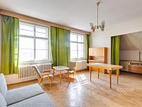 Pronájem staršího rodinného domu 4+1, ul. Dobšická, Praha – Horní Počernice. - Foto 4