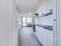 Pronájem bytu 4+kk/L/komora, 65 m² + lodžie 7 m², Praha 4 – Krč, Horáčkova ulice. - Foto 2