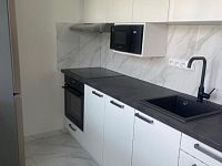 Pronájem prostorného bytu po rekonstrukci, 4 + 1/L v Praze 10 - Vinohrady, ulice Pod Rapidem.