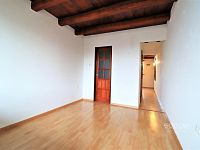 Pronájem pěkného bytu 2+kk 33 m2 + lodžie 3 m2 v centru Neveklova, okres Benešov. - Foto 12