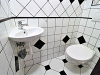 Pronájem pěkného bytu 2+kk 33 m2 + lodžie 3 m2 v centru Neveklova, okres Benešov. - Foto 13
