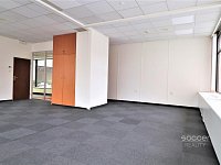 Pronájem kanceláře 66,4 m2 ulice Sokolovská - Foto 4