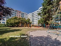 Pronájem bytu 3+1 (77 m²) s lodžií (6 m²) a parkem ve vnitrobloku – ul. Přecechtělova, Praha 13 - Foto 24