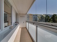 Pronájem bytu 3+1 (77 m²) s lodžií (6 m²) a parkem ve vnitrobloku – ul. Přecechtělova, Praha 13 - Foto 8