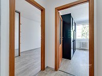 Pronájem bytu 3+1 (77 m²) s lodžií (6 m²) a parkem ve vnitrobloku – ul. Přecechtělova, Praha 13 - Foto 13