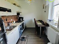 Prodej slunného bytu 2+1 s výhledem na hory ve Vrbně pod Pradědem - fotografie