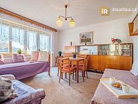 Velký rodinný dům s garáží, terasou a zahradou - Třemošnice - Foto 11