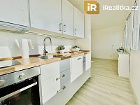 Prodej bytu, 1+kk, 27 m², Hradec Králové - Foto 4
