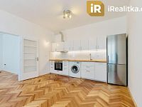 Prodej bytu, 2+kk, 49 m², Hradec Králové