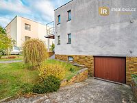 Velký rodinný dům s garáží, terasou a zahradou - Třemošnice - Foto 22