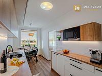 Prodej bytu 3+1 s lodžií, 75 m2, Praha 8 - Kobylisy