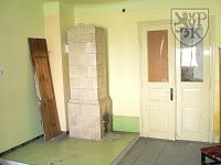 BĚLČICE - dům na náměstí - Bělč. 9 pa kamn.JPG