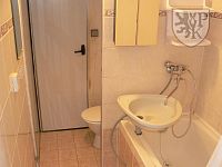 KLATOVY - byt 2+1 - Klatovy 565-2 kou.JPG