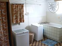 BLATNÁ, ul. Pod Vinicí - RD se zahradou - Blatná 851 prád.JPG