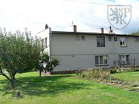 BLATNÁ, ul. Pod Vinicí - RD se zahradou - Blatná 851 se zah.JPG