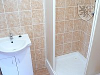 BLATNÁ - byt 1+1 dlouhodobý pronájem - Bl. 817-1 kou.jpg