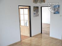 BLATNÁ, ul. Rybářská - RD se zahradou - Bl. 776 int.JPG