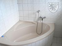 BLATNÁ, ul. Rybářská - RD se zahradou - Bl. 776 kou1.JPG