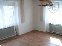 BLATNÁ, ul. Rybářská - RD se zahradou - Bl. 776 ob.JPG