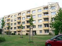 BLATNÁ - byt 1+1 dlouhodobý pronájem - Bl. 817-1 dům2.JPG