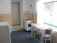 KOCELOVICE - venkovské stavení s potokem - Kocelovice 20 ku1.JPG