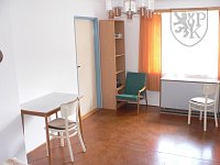 KOCELOVICE - venkovské stavení s potokem - Kocelovice 20 lo2.JPG