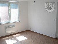 MYŠTICE - byt 2+1 pronájem - Myštice 19 pron. pok1.JPG