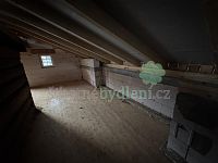 Prodám rodinný dům ve Volfarticích před dokončením rekonstrukce - IMG_1073.jpeg