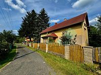 Pronajmu rodinný dům na krásném místě se zahradou vlastní vodou a bazénem - IMG_1155.jpg