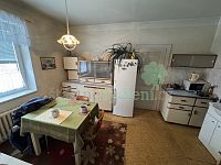 Prodám dvougenerační  rodinný dům na hezkém místě s další samostatnou garáží a velkým pozemkem - IMG_0444.jpeg