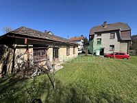 Prodám dvougenerační  rodinný dům na hezkém místě s další samostatnou garáží a velkým pozemkem - IMG_1637.jpeg