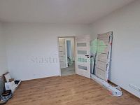 Pronajmu bytovou jednotku 2+1 po celkové a velmi vkusné rekonstrukci. + elekřina a plyn na nájemce - 2f3f2022-b518-4d10-a393-ef0eab609eb4.JPG