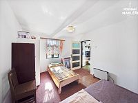 Chalupa u rybníka se stodolou a velkou zahradou, Údrnice, okr. Jičín - Foto 6