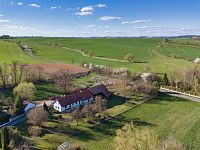 Chalupa u rybníka se stodolou a velkou zahradou, Údrnice, okr. Jičín - Foto 9