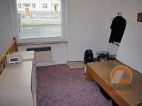 Prodej družstevního bytu 2+1 na horách - ložnice-1.jpg