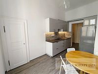 Byt po rekonstrukci 3 + 1, cihla, 80 m2, metro, centrum, Praha 2 - Vinohrady, ul. Koubkova. - IMG_20250804_160017.jpg