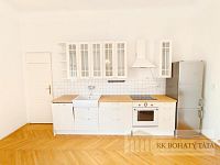 Pronájem bytu 2 + kk, zimní zahrada, cihla, 61 m2, Praha 1 - Hradčany, ul. Na Baště sv. Tomáše. - IMG_20251103_121023-fotor-2025120525433.jpg