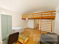 Pronájem prostoru 3 + 1, cihla, 75 m2, Praha 7 - Holešovice, ul. Ovenecká.