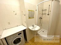 Pěkný byt 1+kk blízko metra Pražského povstání - 50905904617_b75bdf431a_k.jpg