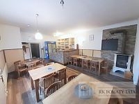 Pronájem restaurace, 150 m2, parkování, Měchenice. - 20230828_154414.jpg