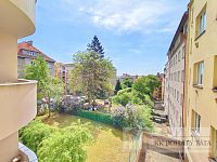 Pronájem bytu 1 + kk, cihla, 30 m2, Praha 3 - Vinohrady, ul. náměstí Jiřího z Lobkovic. - IMG_20260505_113618.jpg