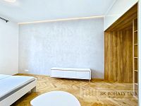 Pronájem bytu 1 + kk, cihla, 30 m2, Praha 3 - Vinohrady, ul. náměstí Jiřího z Lobkovic. - IMG_20260521_163021.jpg