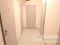 Kryté garážové stání + sklep v novostavbě Garden Towers - IMG_7252.JPG